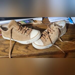 UGG Brown Suede Shearling-Lined Sneakers Women’s Size 6